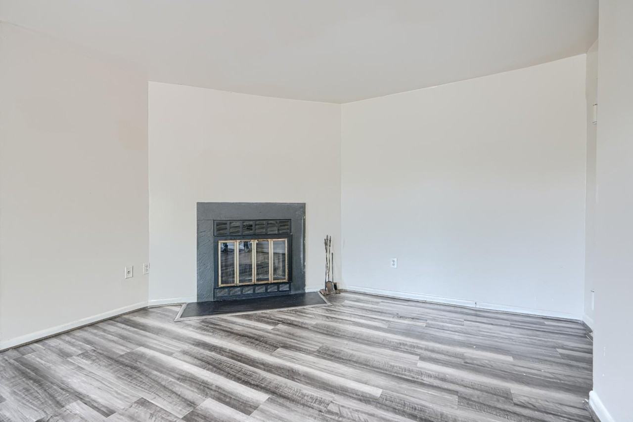 14 Mountbatten Ct - Photo 6 of 11