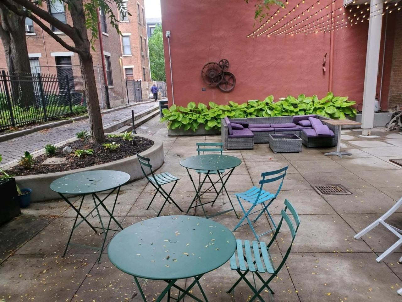1407 Vine St - Photo 3 of 18