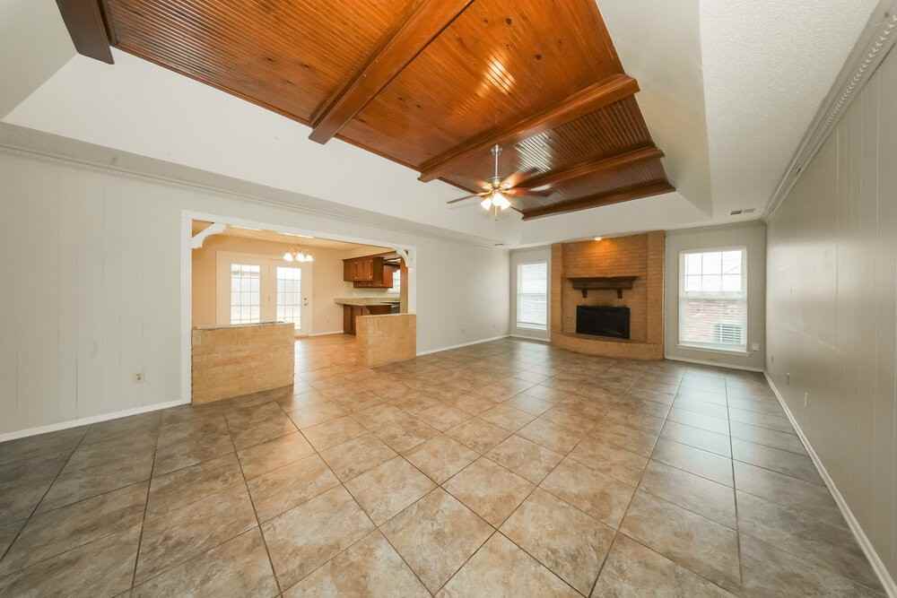 5421 Sudbury Ln - Photo 5 of 16