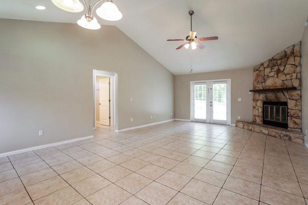 3824 Tree Lake Dr - Photo 6 of 16