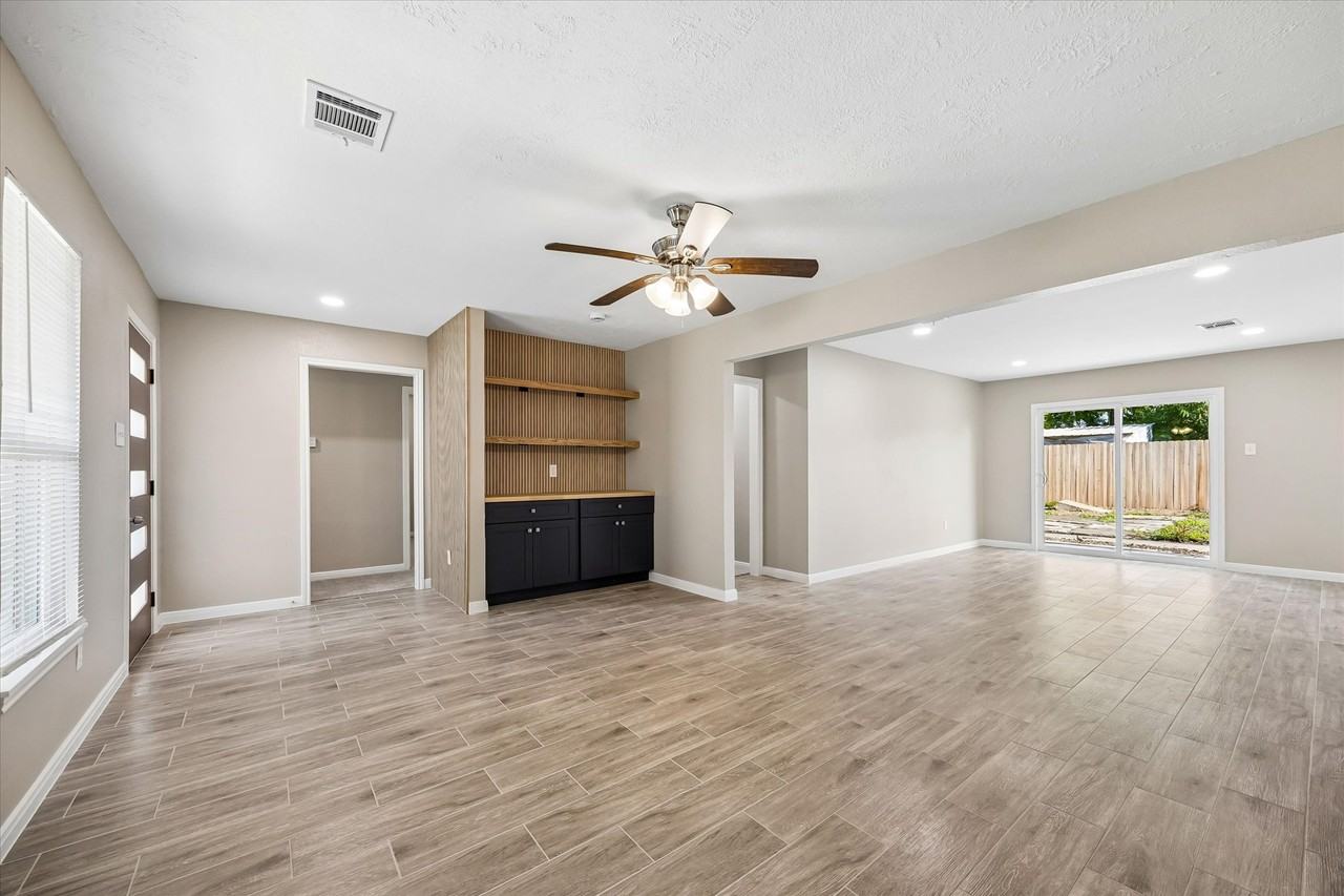 4315 Kelling St #1 - Photo 3 of 7
