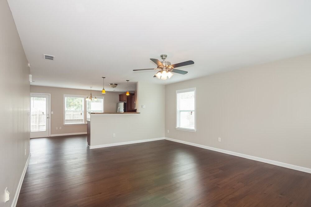 1334 Haestad Ct - Photo 7 of 17