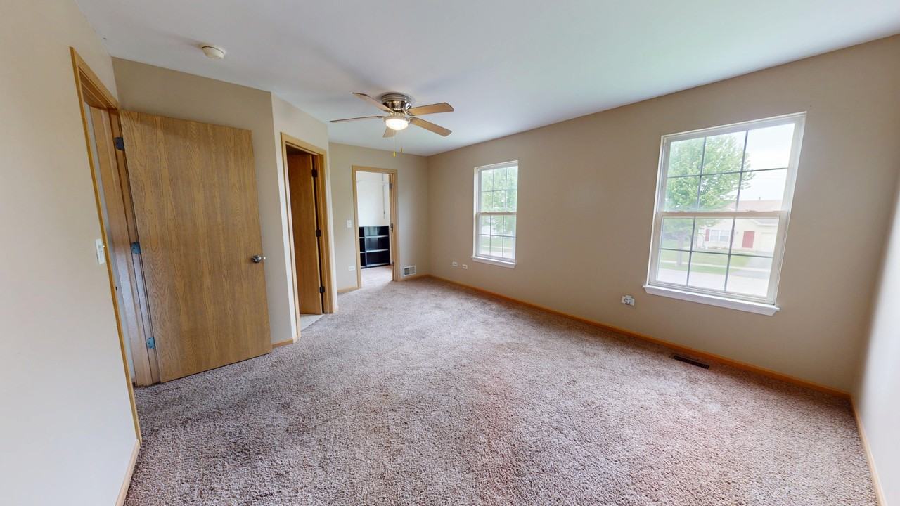 1537 / 406 Alyssa Street - 1 #1 - Photo 6 of 12