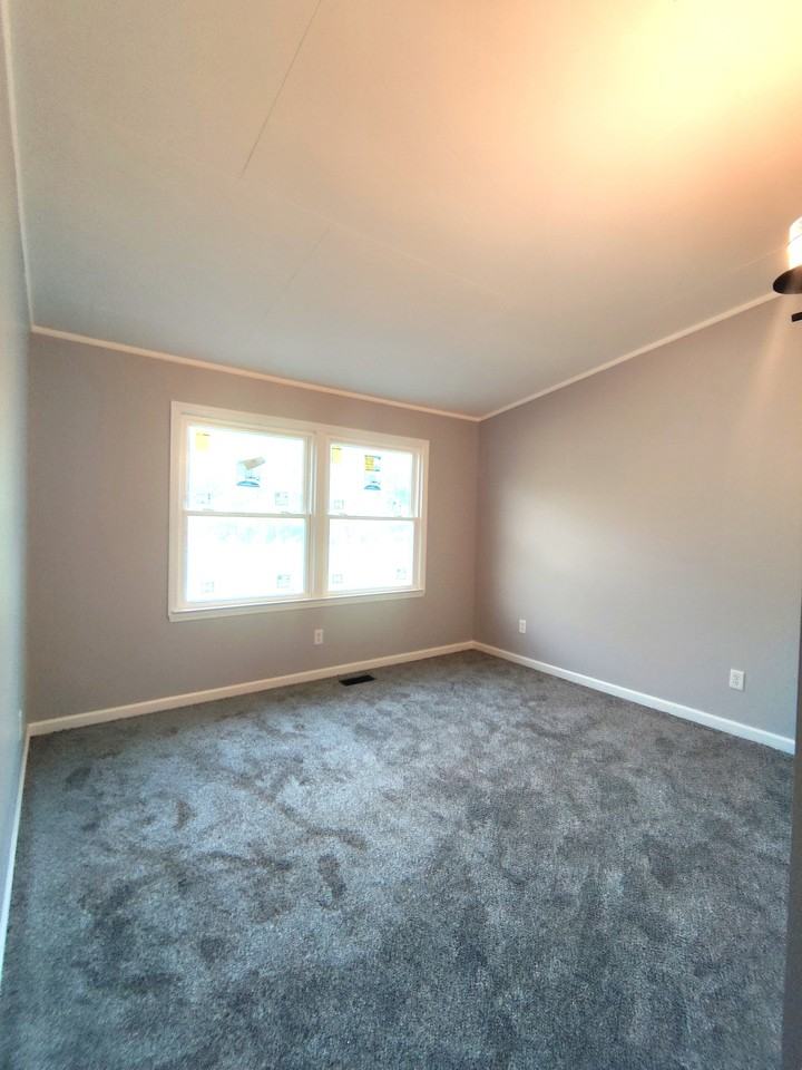 1260 / 903 East Union Street #1 - Photo 5 of 15