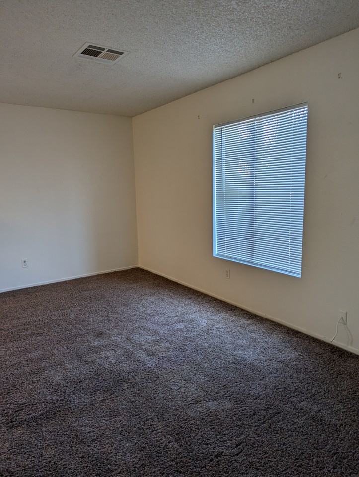 473 Rexford Dr #3 - Photo 6 of 14