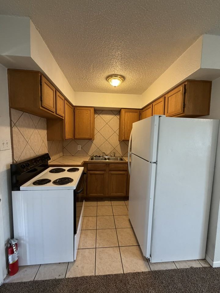 1511 Gold Ave Se #1511-4 - Photo 6 of 12