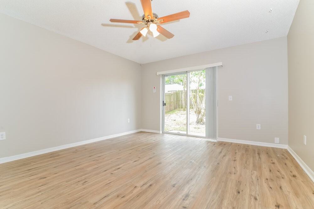 1064 Remington Ave - Photo 3 of 16
