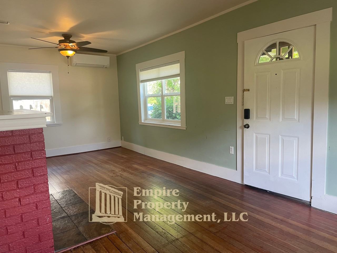 1292 Monroe St #1 - Photo 5 of 16