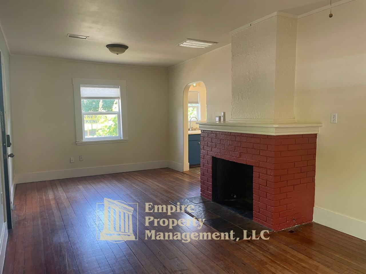 1292 Monroe St #1 - Photo 6 of 16