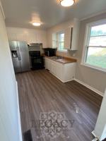 featured image of 2229 Maplecrest Dr #1