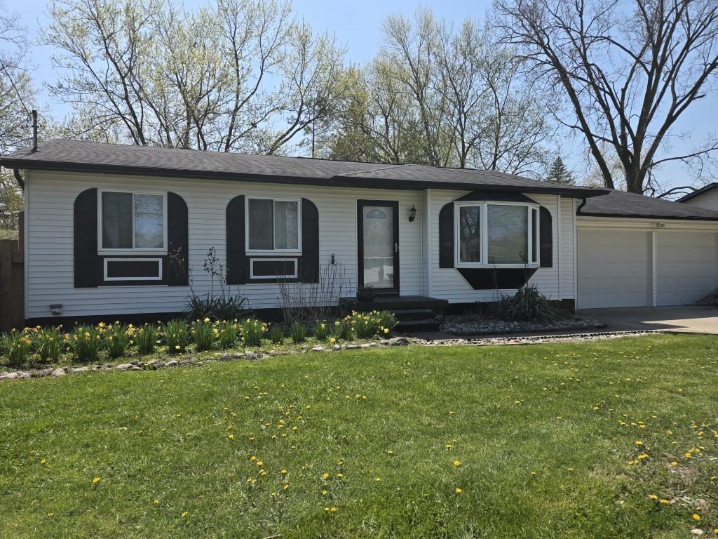 2340 Morton Ave #1 - Photo 2 of 33