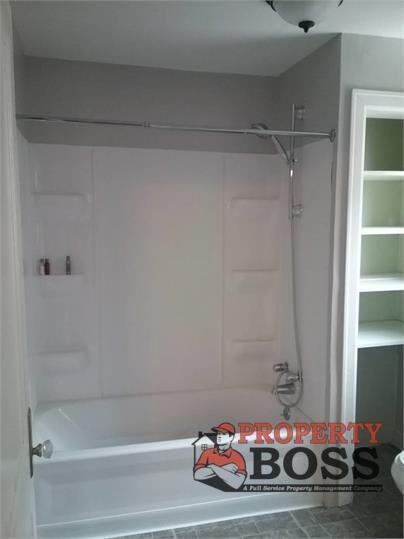802 Pine St #1 - Photo 3 of 8