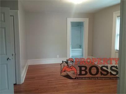 802 Pine St #1 - Photo 6 of 8
