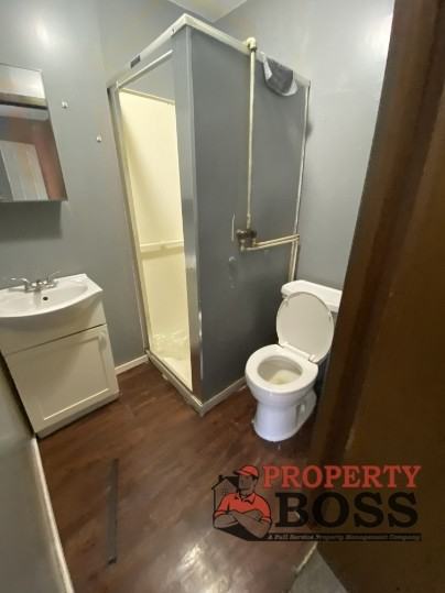 802 Pine St #1 - Photo 2 of 6