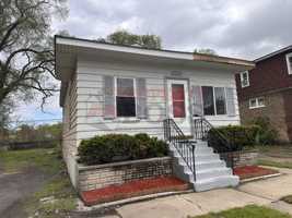 featured image of 840 W 19th Ave #1