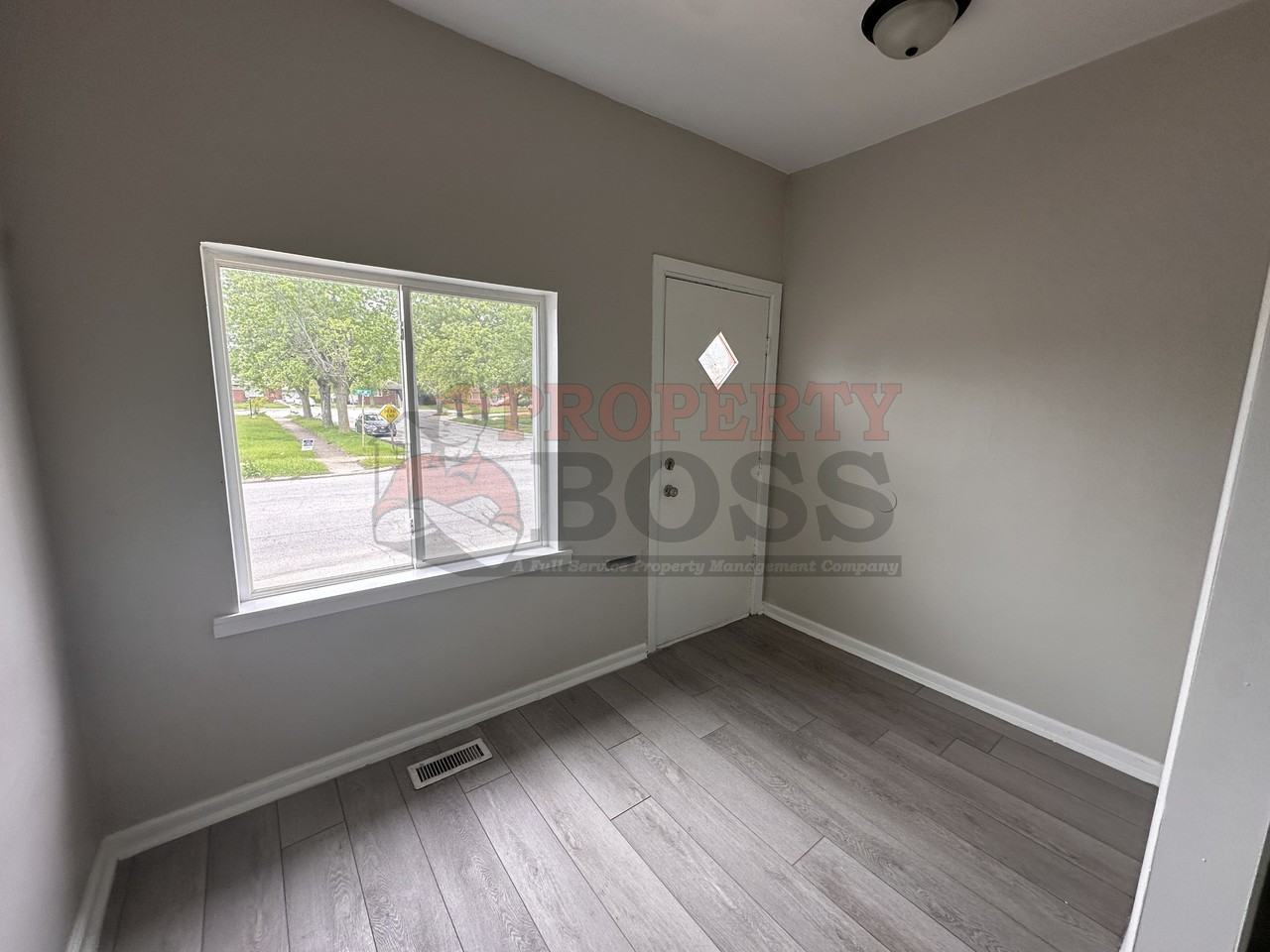 840 W 19th Ave #1 - Photo 2 of 11