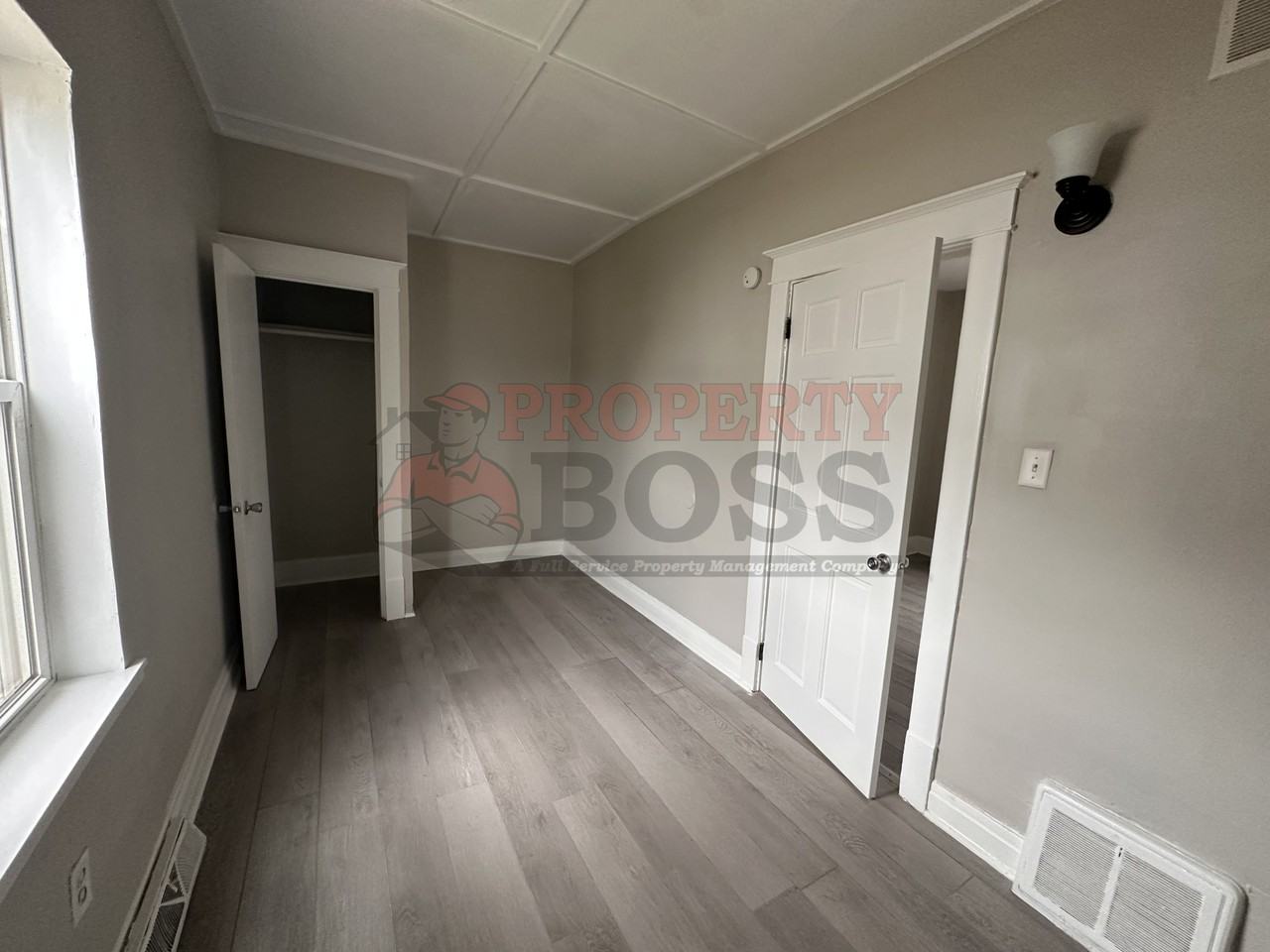 840 W 19th Ave #1 - Photo 7 of 11