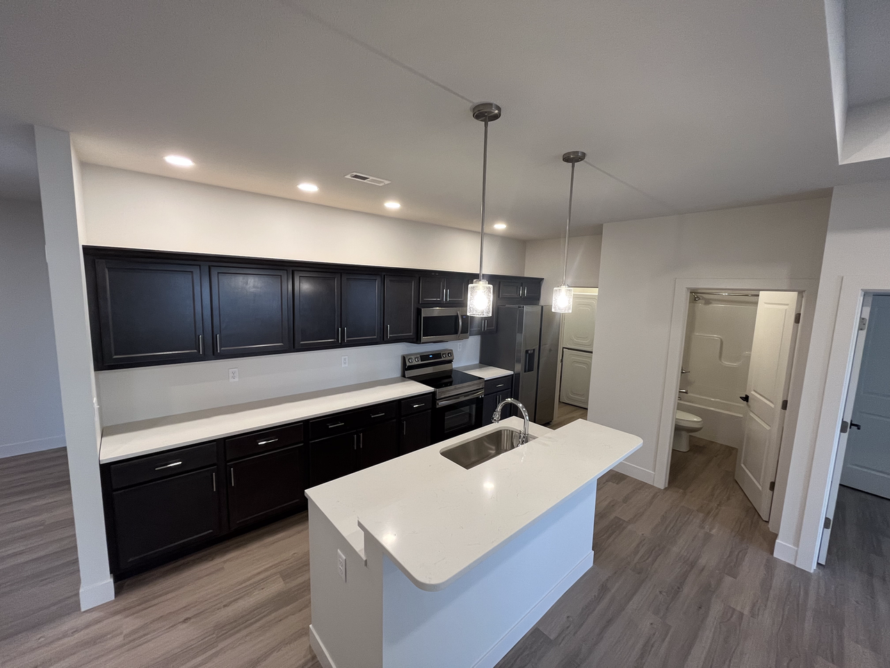 915 Green Mill Rd #2 - Photo 7 of 11