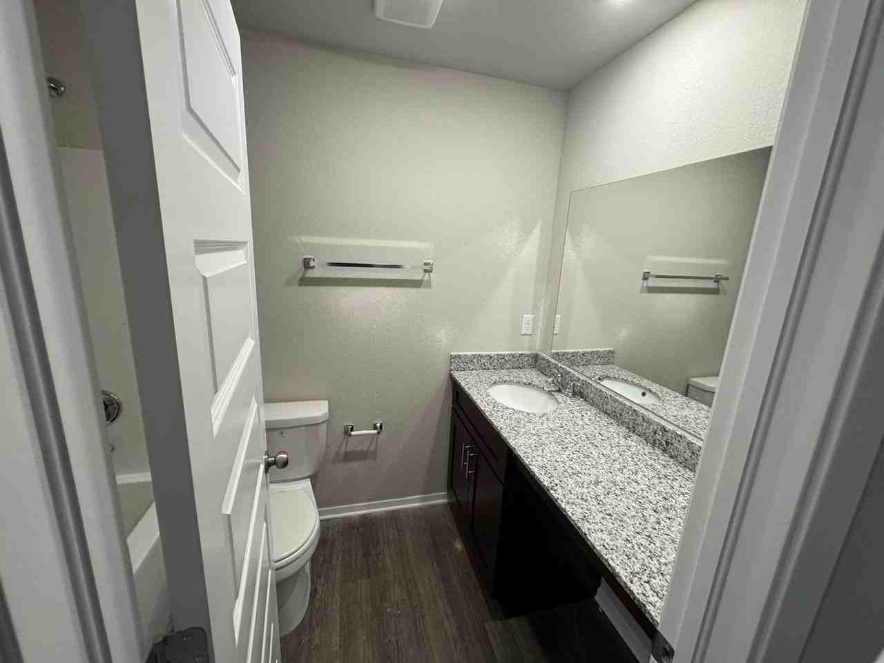 6507 Nw Brickhaven St - Photo 7 of 11