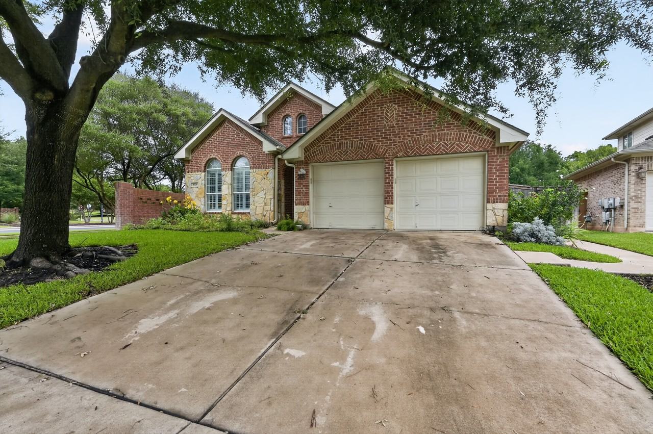 4308 Park Vista Trl #1 - Photo 3 of 50