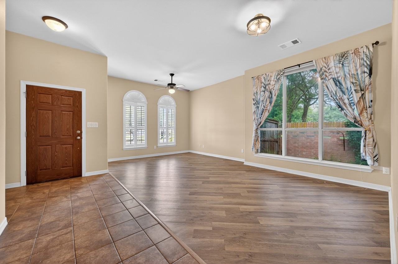 4308 Park Vista Trl #1 - Photo 4 of 50