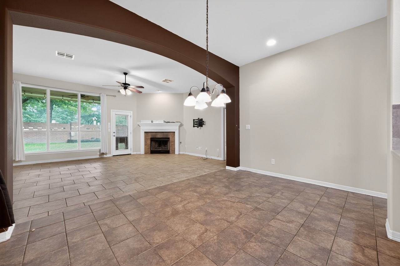 4308 Park Vista Trl #1 - Photo 5 of 50