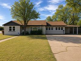 featured image of 4401 17th St #1