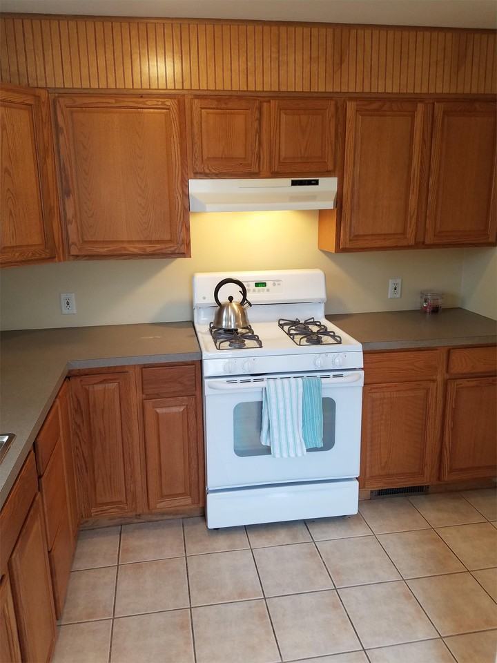 420 Ash St #1 - Photo 5 of 25
