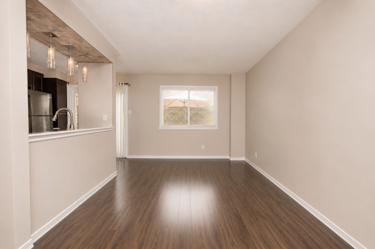 20 Stewart Maclaren Road - Photo 4 of 12