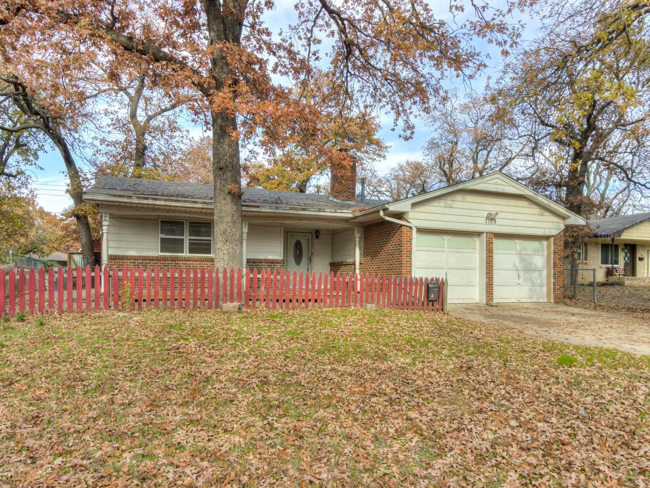 7109 Nw 6th St #1 - Photo 2 of 39