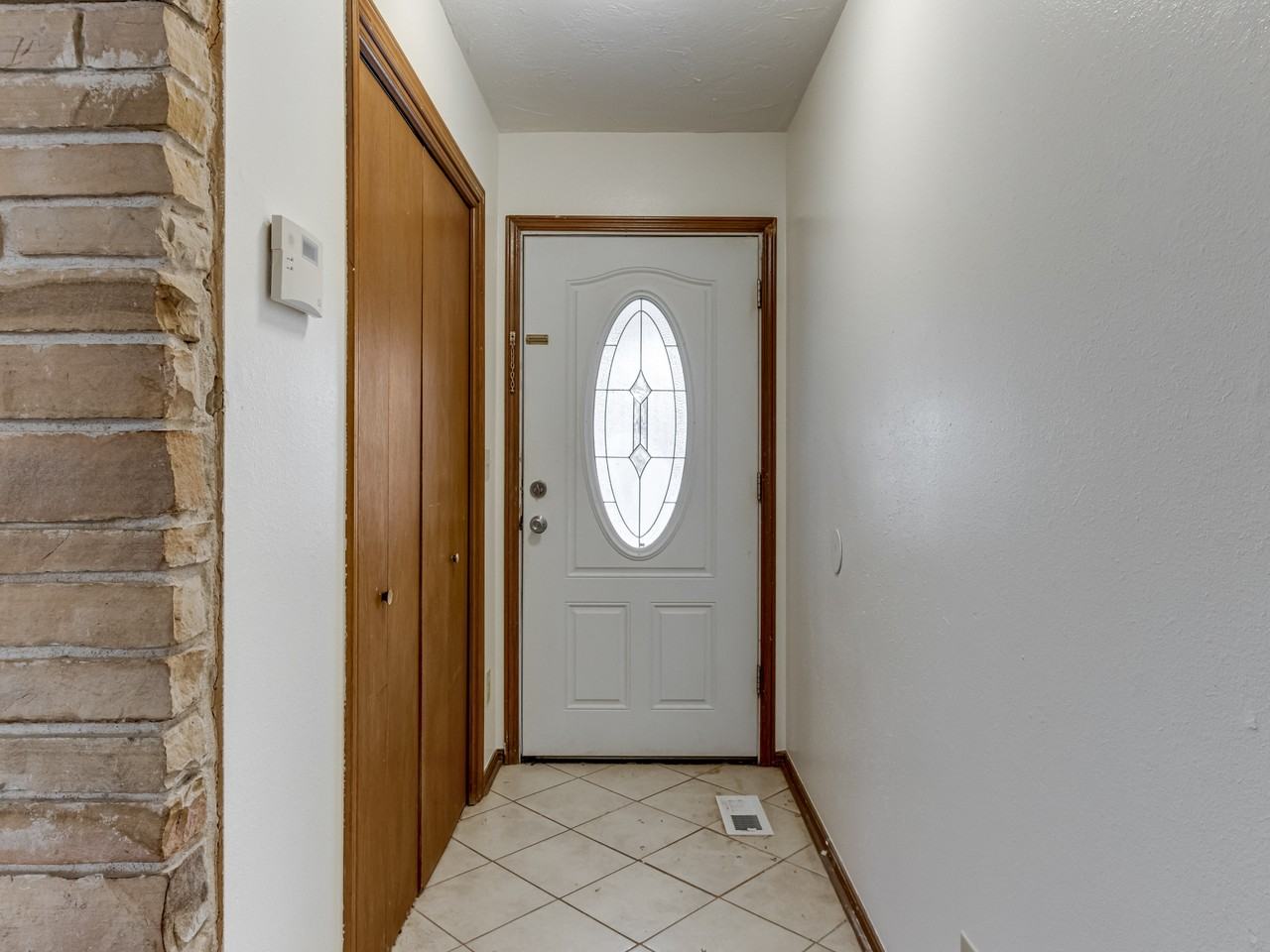 7109 Nw 6th St #1 - Photo 5 of 39