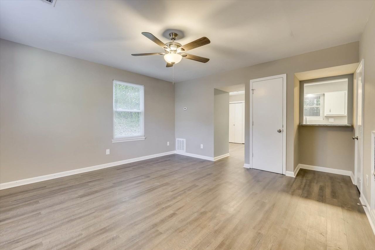 306 W Buena Vista Ave #306WALTER - Photo 3 of 33
