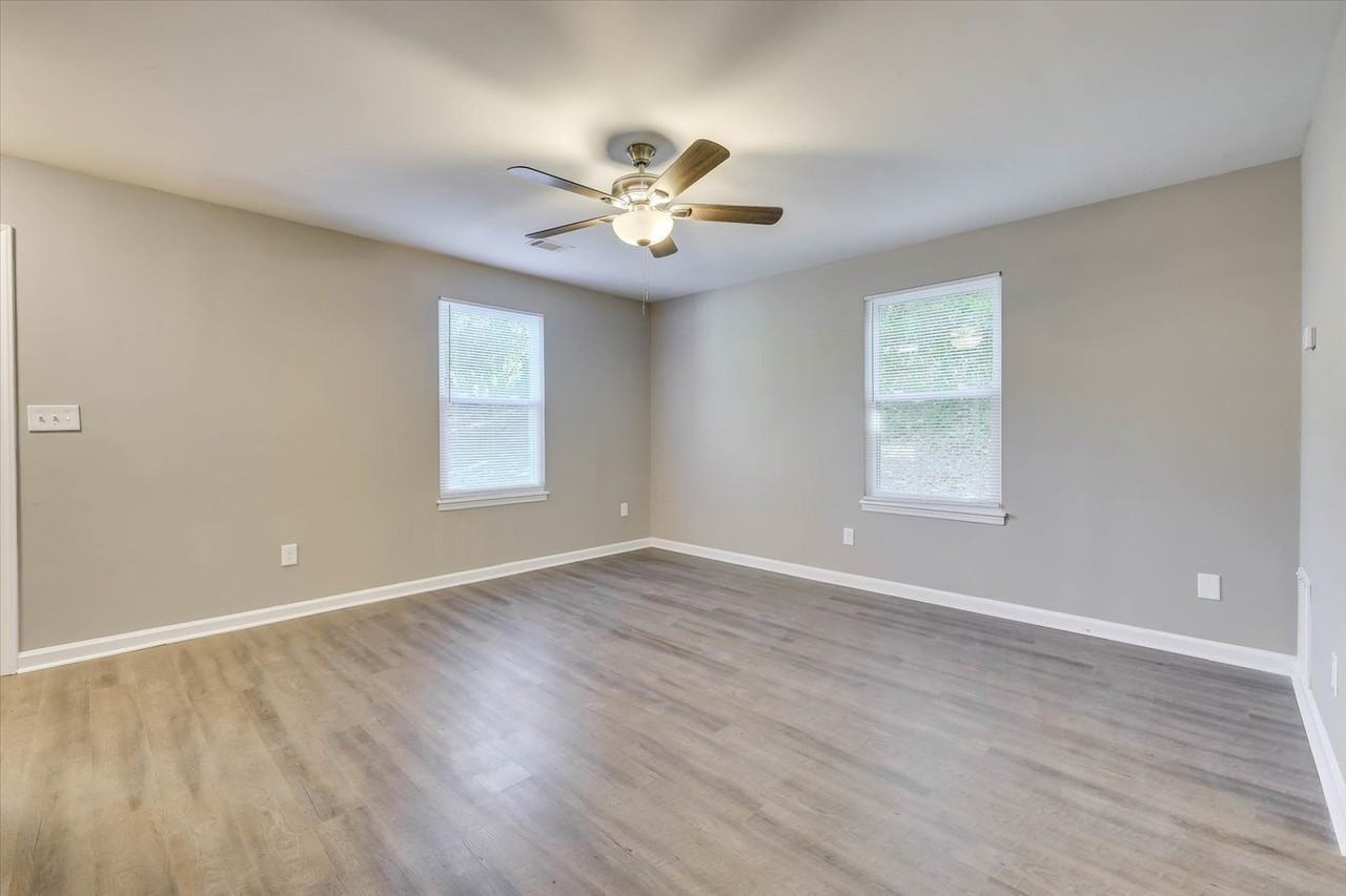 306 W Buena Vista Ave #306WALTER - Photo 4 of 33