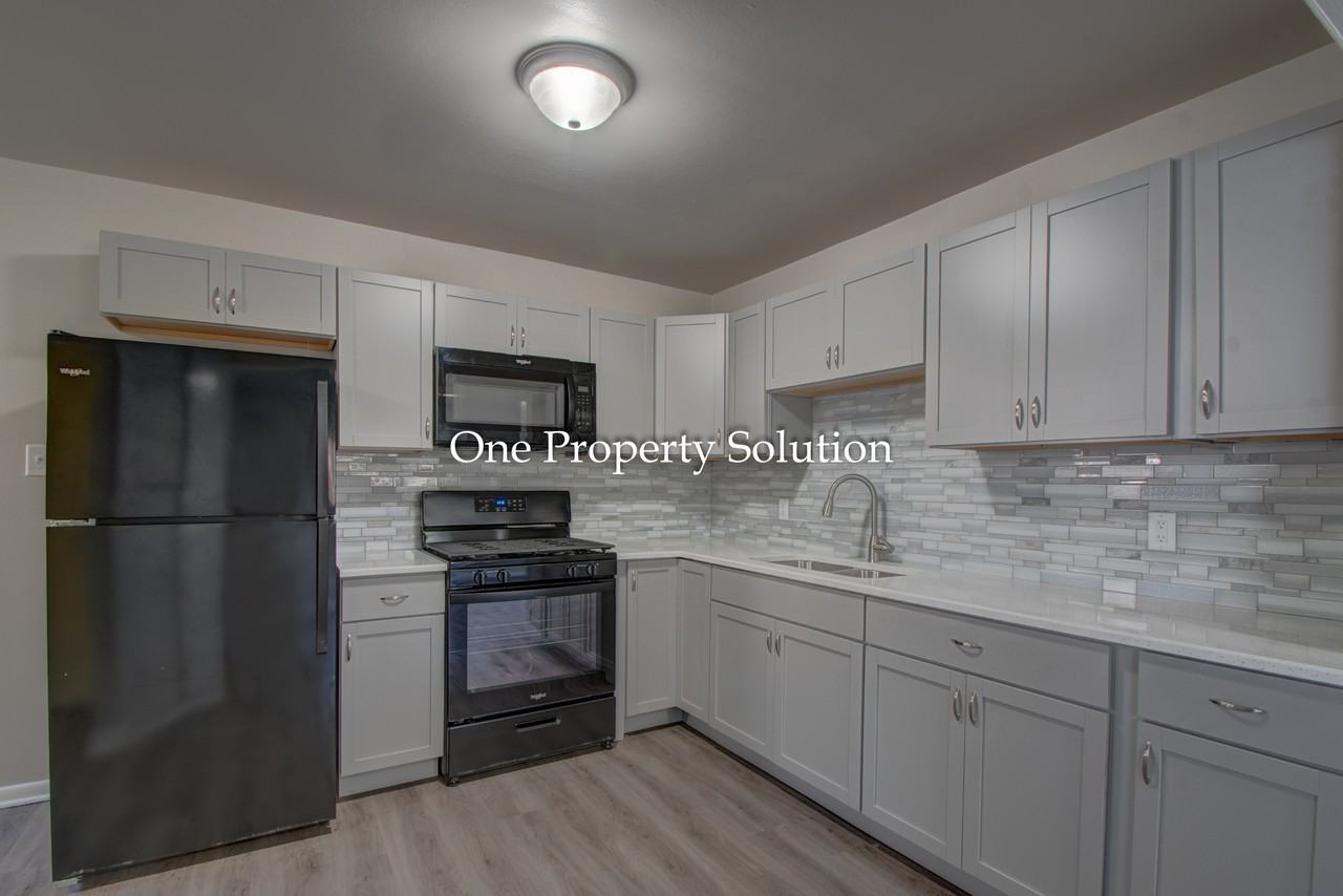 2612 Marshalltown Dr #1 - Photo 6 of 24