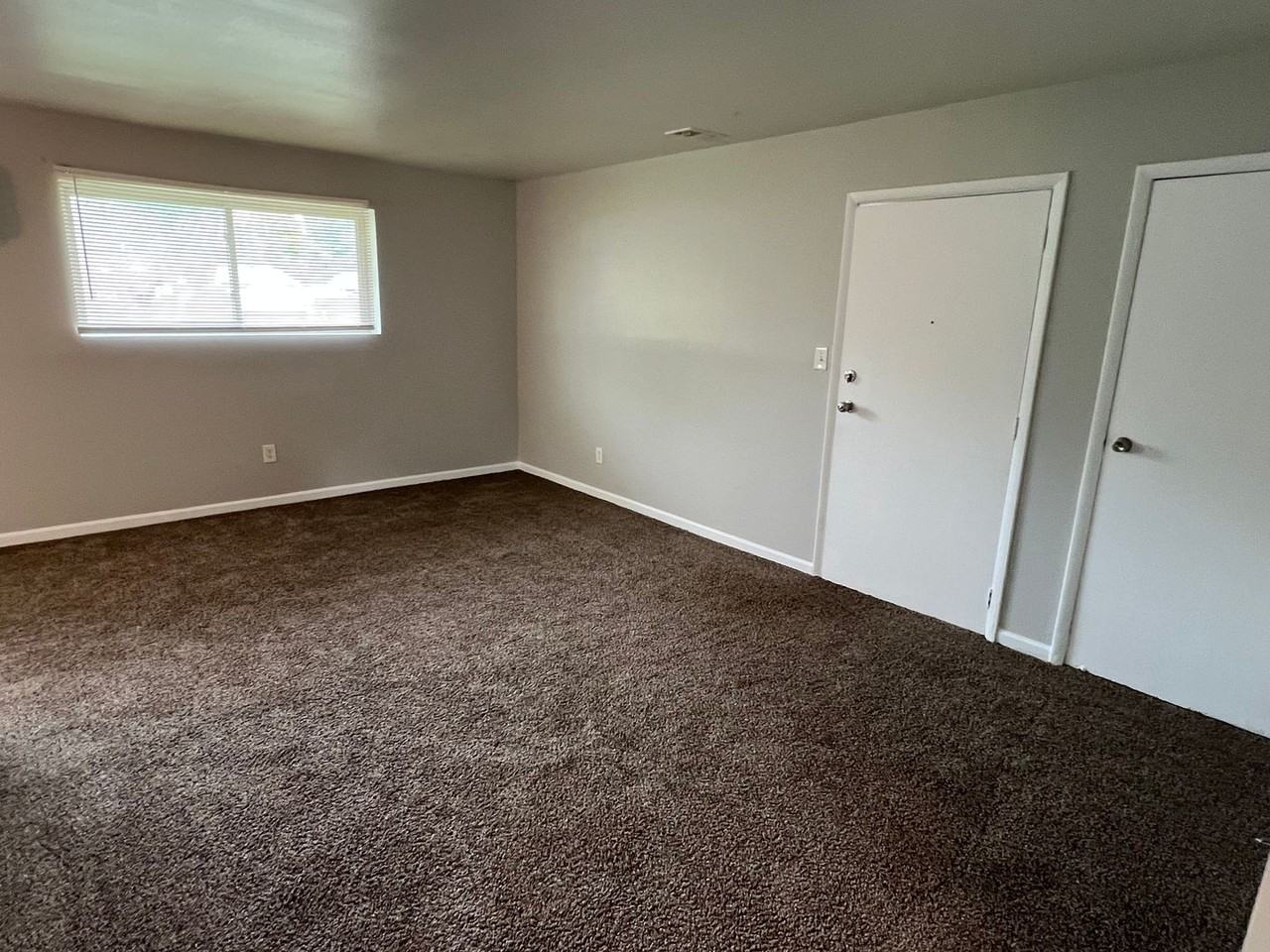 9130 E 10th St #2 - Photo 4 of 10