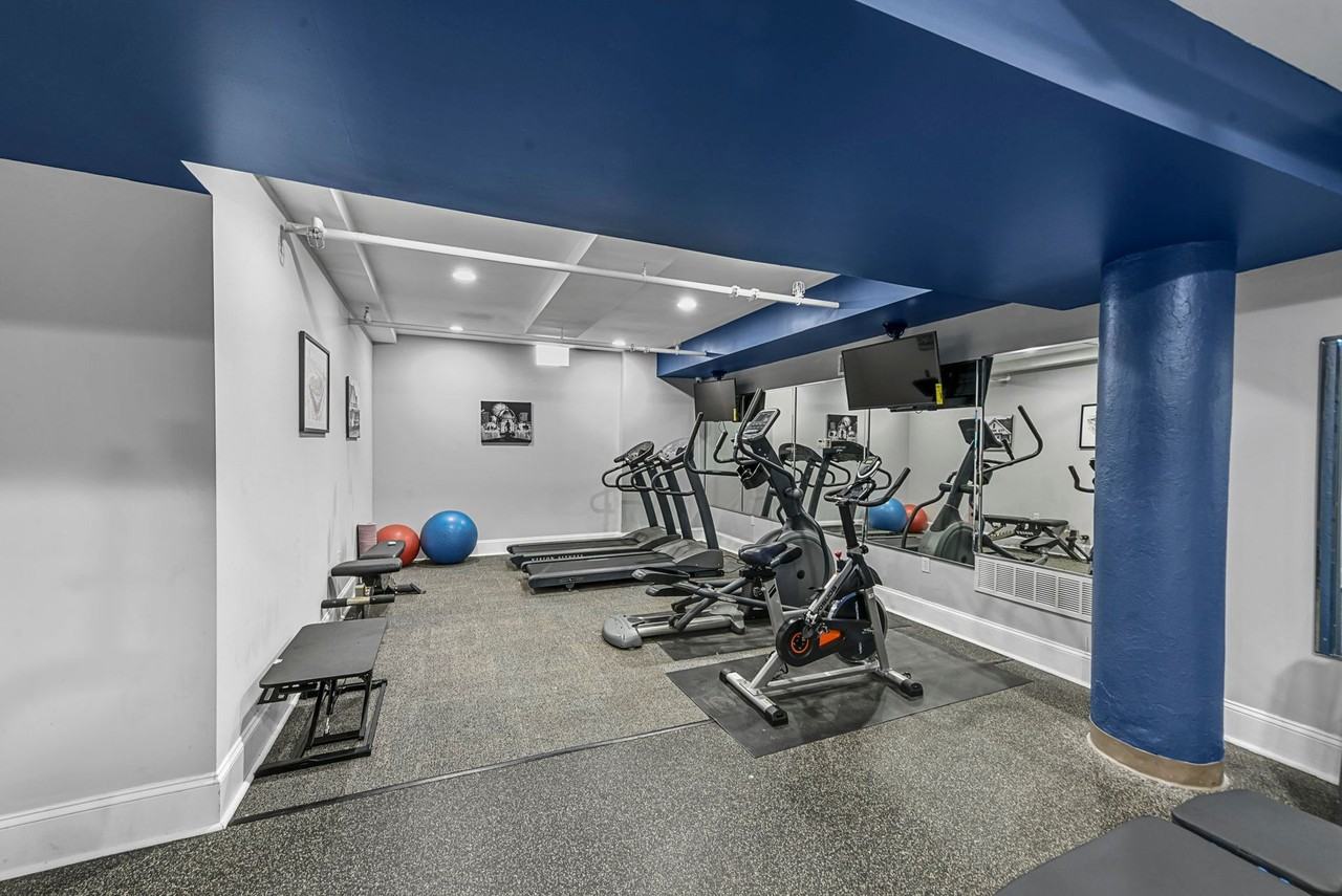 3301 Park Avenue - Photo 4 of 30