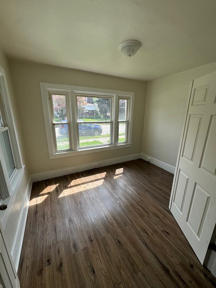 331 4th Ave #335 - Photo 5 of 13