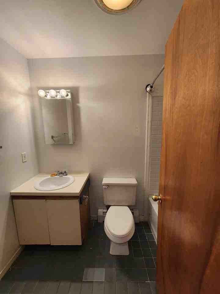 127 Union St #127-03 - Photo 7 of 8