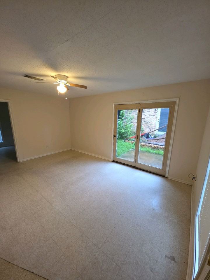 3100 Courtney Ave #1 - Photo 2 of 11