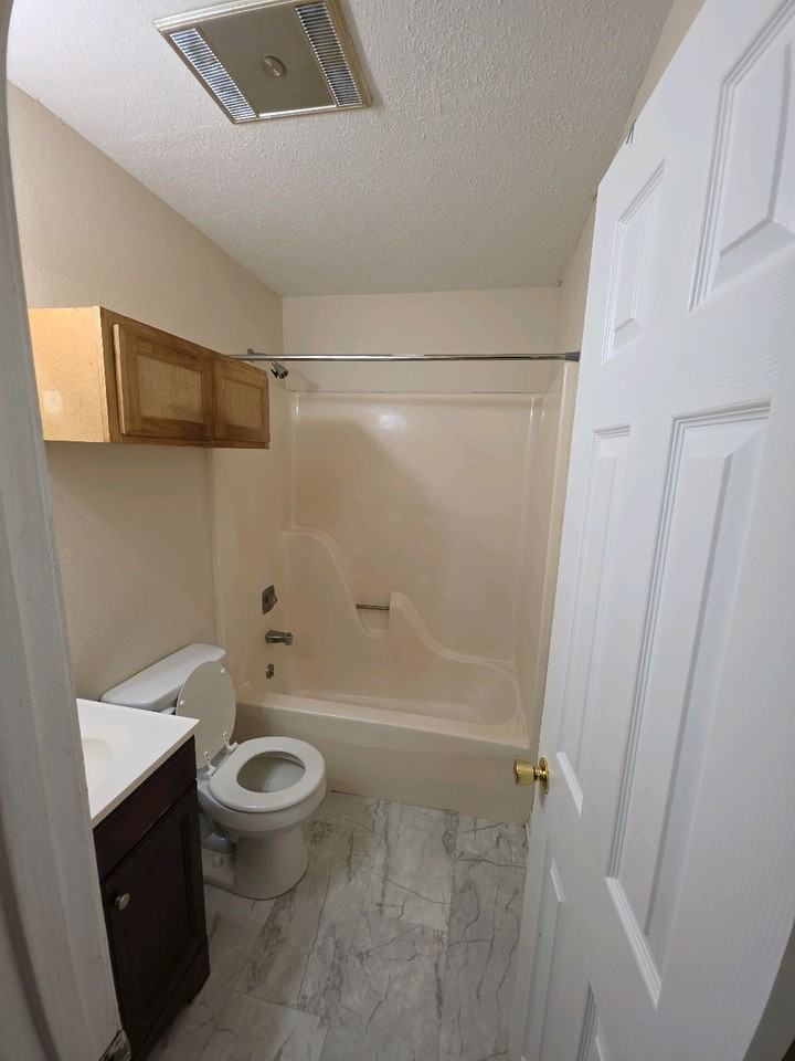 3100 Courtney Ave #1 - Photo 5 of 11