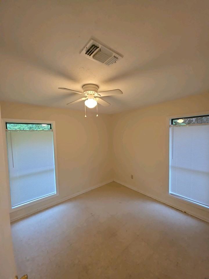 3100 Courtney Ave #1 - Photo 6 of 11