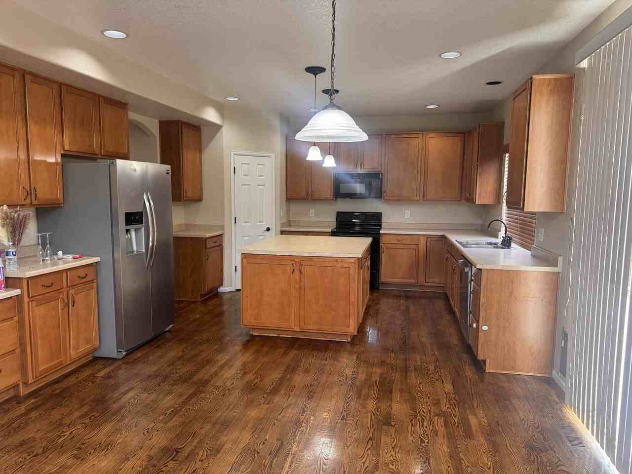 10044 Franklin St #1 - Photo 2 of 20