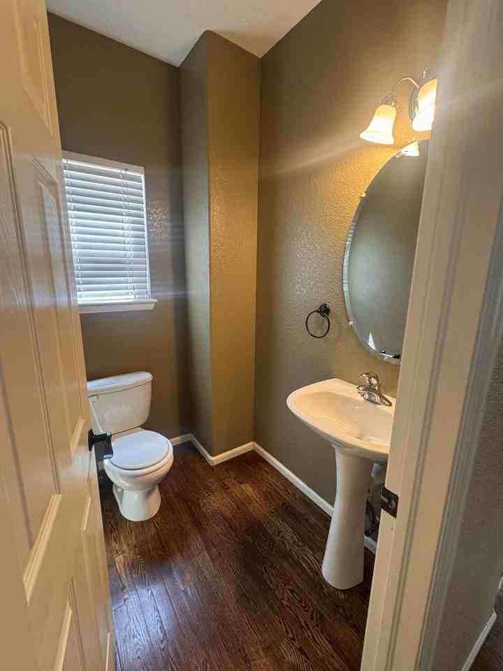 10044 Franklin St #1 - Photo 6 of 20