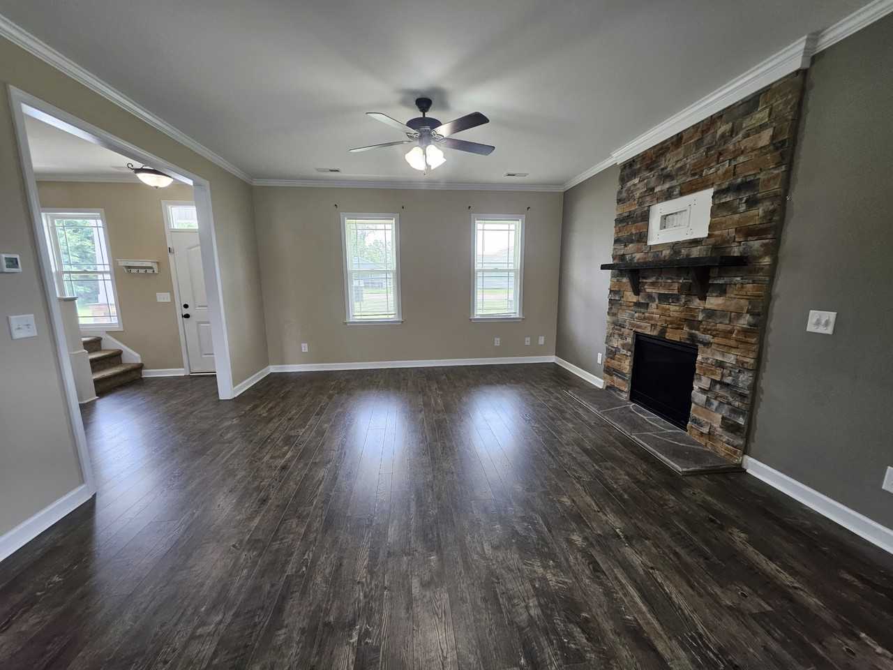 303 Weeping Willow Dr #1 - Photo 5 of 45