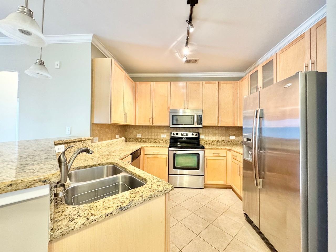 2920 Martinsville Rd - Photo 3 of 17