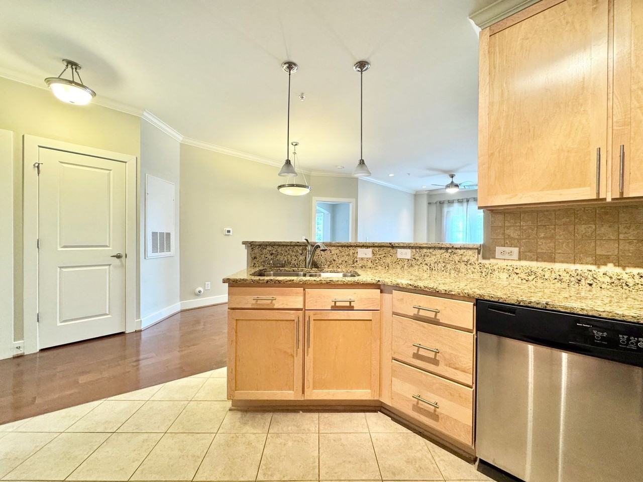 2920 Martinsville Rd - Photo 4 of 17