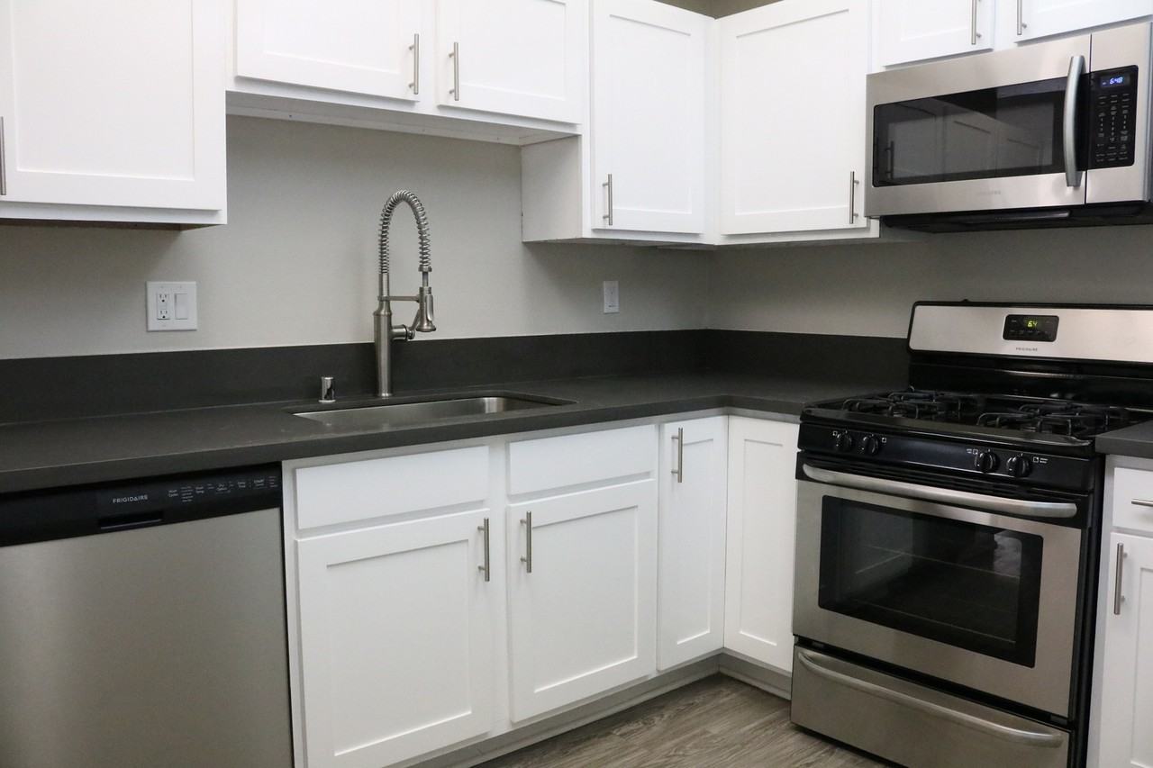 Kester View - Photo 3 of 26