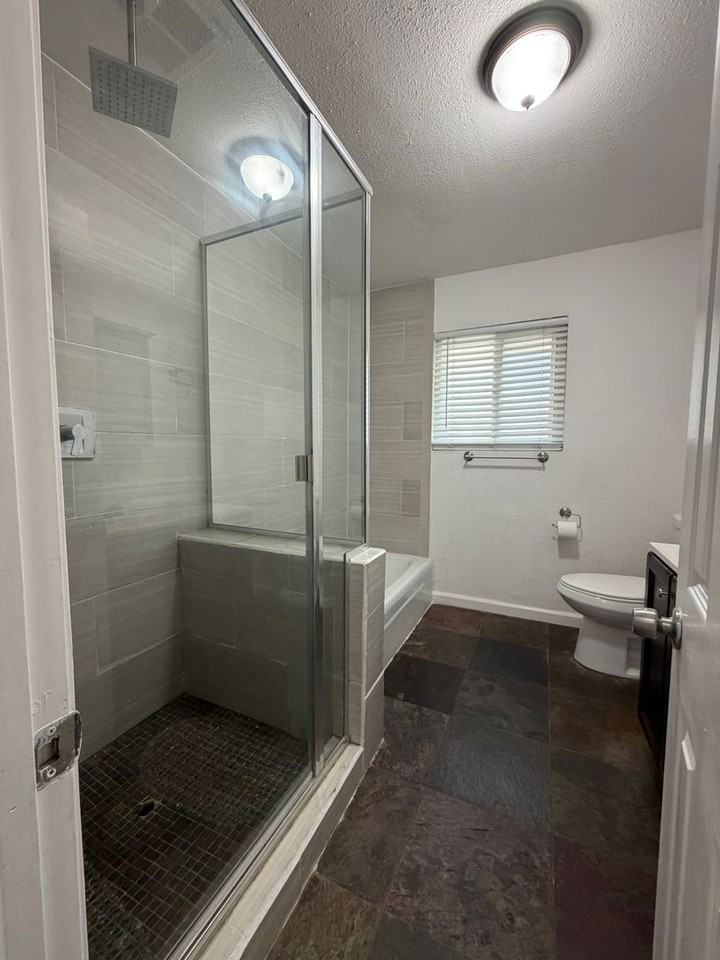 7676 Hemlock Ave - Photo 7 of 23