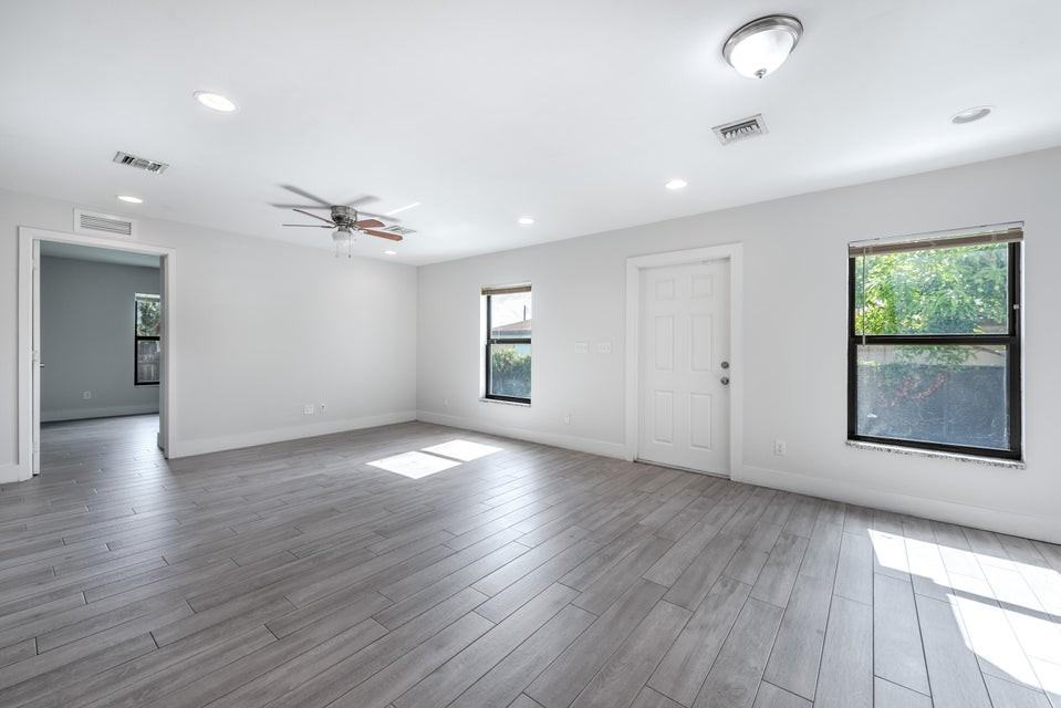 4743 Myla Ln #1 - Photo 6 of 37