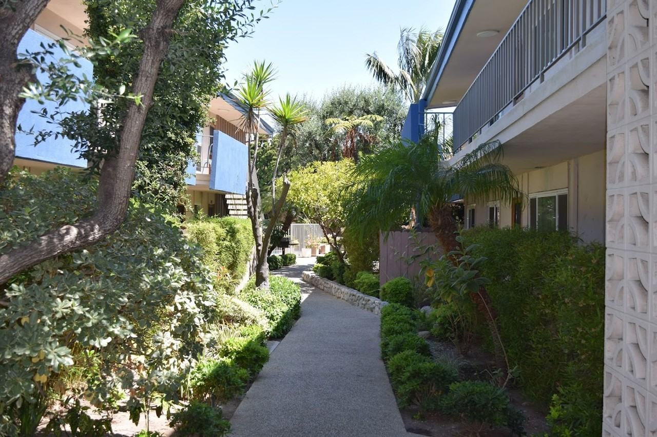 Ocean Villas - Photo 3 of 14